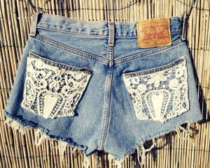 Love the simplicity and feminine touch that the lace adds to these light washed denim shorts. 